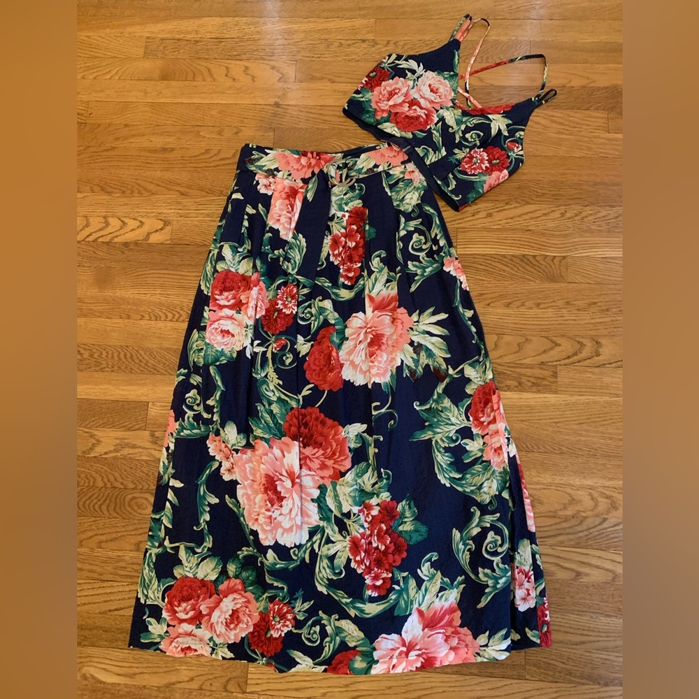 Floral print two piece midi skirt size M